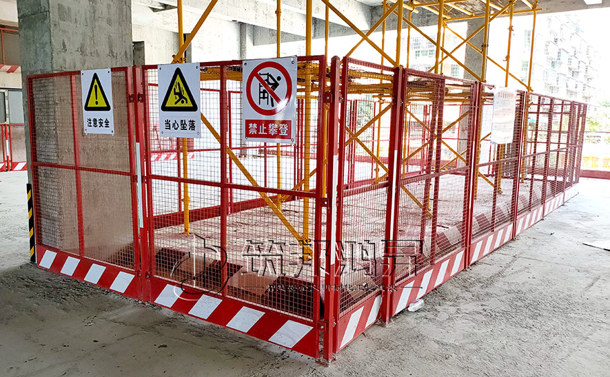 建筑工地塔吊護欄，塔吊基礎(chǔ)護欄